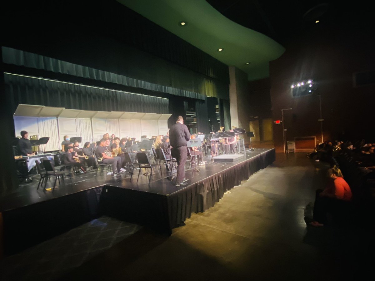 DM_North's tweet photo. Our @NorthsideBands concert on Wednesday was fantastic. 

Great music from Harding, Goodrell, and North students was on display. 

Thank you, Mr Starace, for your leadership and guidance! https://t.co/g4pJFhSzoT
