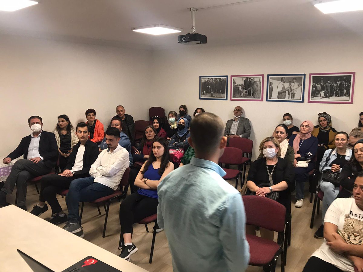 GÜ Eğitim Fakültesi Özel Eğitim Bölümü öğrencilerinin Toplum Hizmet Uygulamaları ve Başkent  Ögretmen Atölyeleri kapsamında “İhmal ve istismar” konulu vermiş oldukları seminer için teşekkür ediyoruz.
<a href="/cankayagov/">Çankaya Kaymakamlığı</a> <a href="/cankayabelediye/">Çankaya Belediyesi</a> <a href="/MemAnkara/">Ankara İl Millî Eğitim Müdürlüğü</a> <a href="/cankayailcemem/">Çankaya İlçe Millî Eğitim Müdürlüğü</a>