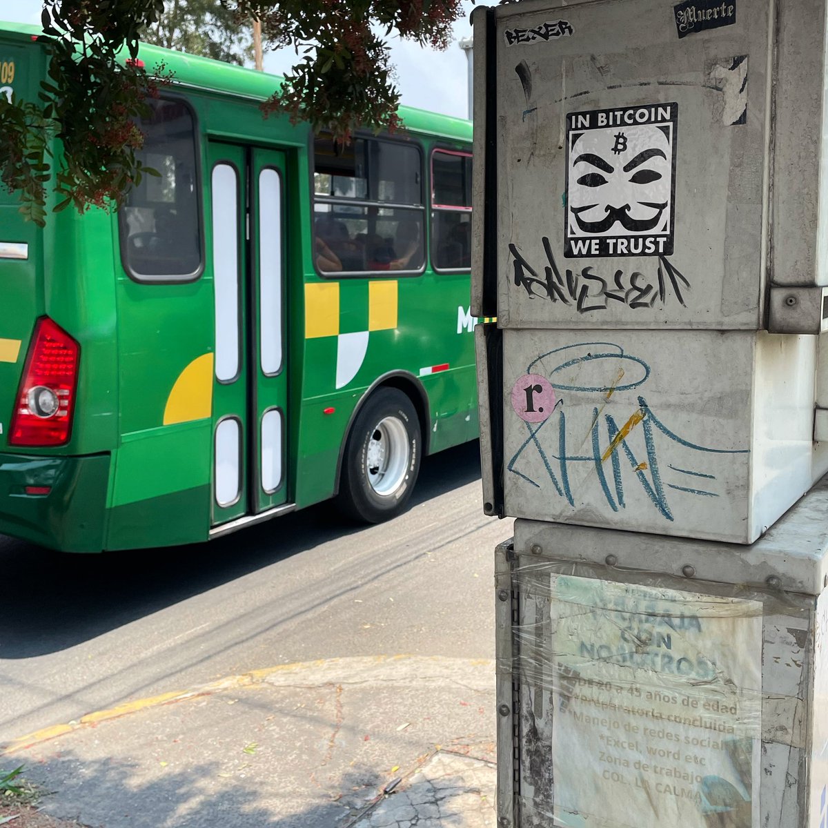 InBitcoinTrust's tweet photo. GM IN #BITCOIN WE TRUST
Satoshi sees 👀
•
•
#inbitcoinwetrust #bitcoingm #bitcoinart #bettermoney #satoshinakamoto #nftart #nftartist #satoshisees #bitcoinmexico #bitcoinguadalajara https://t.co/KPo1NBImmd
