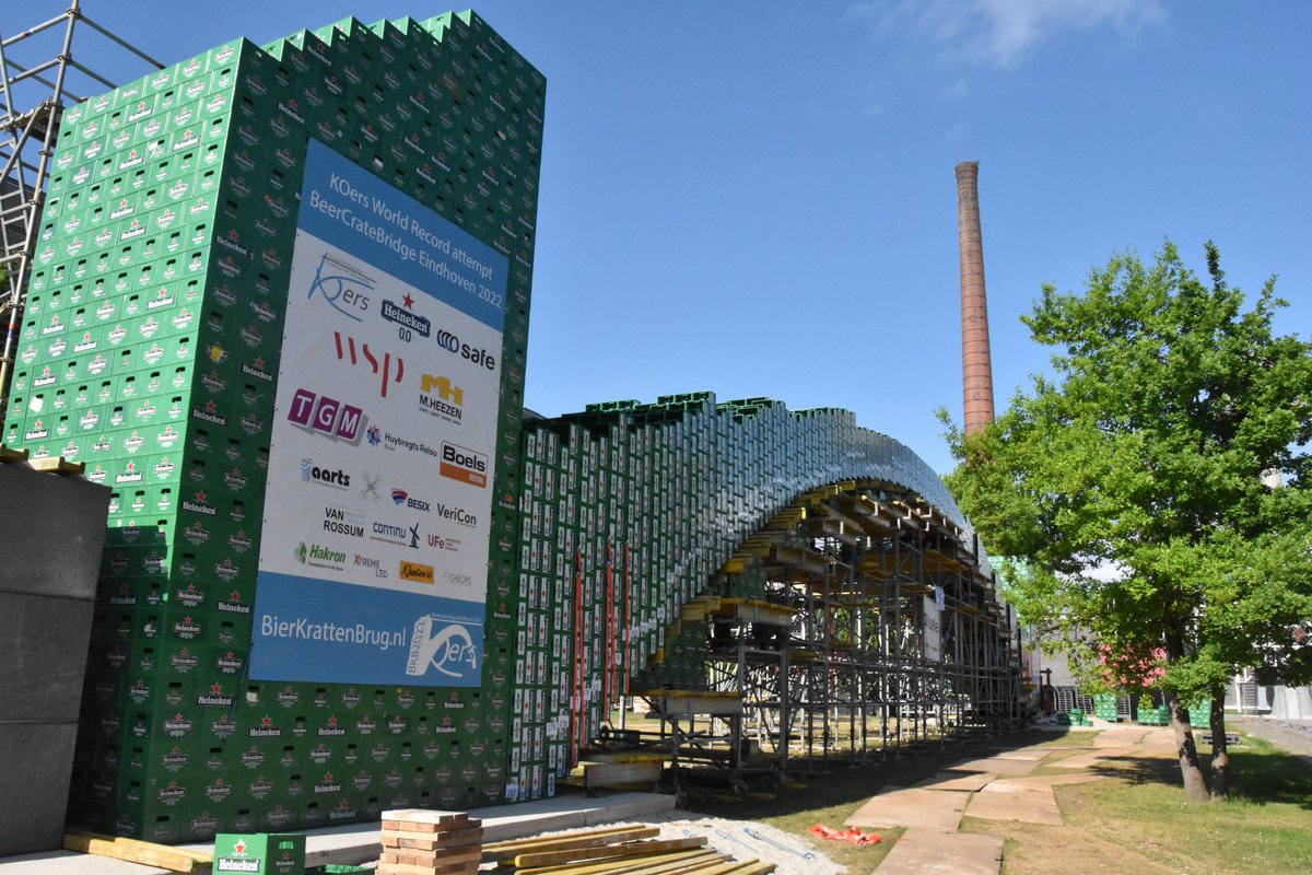 Gisteren vond de recordpoging bierkrattenbrug bouwen plaats in Eindhoven. Wij zijn al meerdere jaren sponsor door middel van het leveren van SBR rubberen matten. Helaas mislukte dit jaar de poging, maar bij een nieuwe poging zullen wij uiteraard weer trotste sponsor zijn. 💪