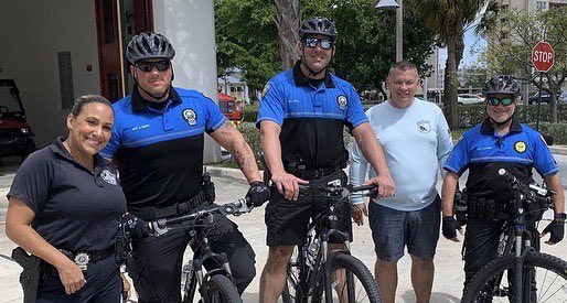 MOBILEMIKE_'s tweet photo. #MobileMike #Congratulations and great job to all of the participants in this morning's #41stAnnual #LawEnforcementTorchRun for @specialolympics #SpecialOlympics #BrowardCountyPBA was honored to greet everyone at the finish line and provide them with cold refreshments.
#bcpba https://t.co/ypEqjUGaZy
