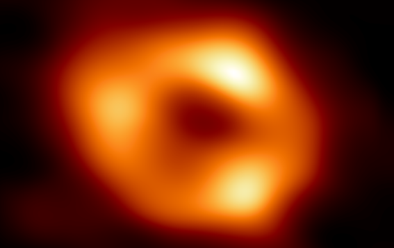 ift_uam_csic's tweet photo. Esta es la primera fotografía del agujero negro supermasivo del centro de nuestra galaxia: Sagitario A*.

El objeto ha sido captado por el proyecto internacional Telescopio Horizonte de Sucesos (EHT) 😍😍😍 https://t.co/eOZF1nvi3n
