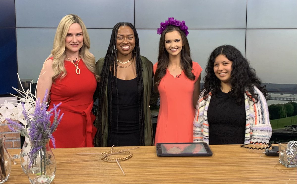 .<a href="/CincyCAC/">CAC</a> Art Prom is tomorrow night! <a href="/ashaama/">ASHA AMA</a> will be there to help teens make crowns.