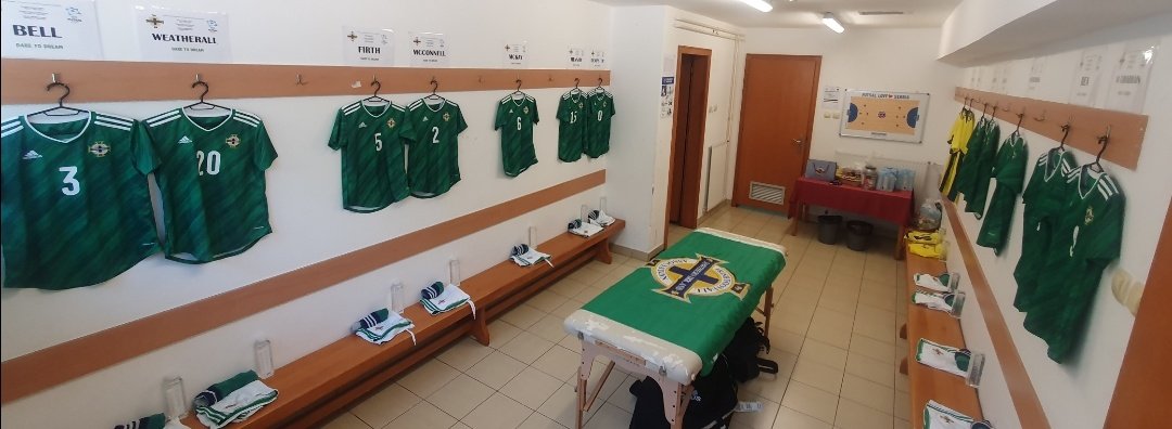 MartinePower6's tweet photo. 𝗠𝗮𝘁𝗰𝗵 𝗗𝗮𝘆 𝟮

Girl's are ready to go, just under 30 minutes to kick off 💚 #GAWA https://t.co/Try91M0xfq