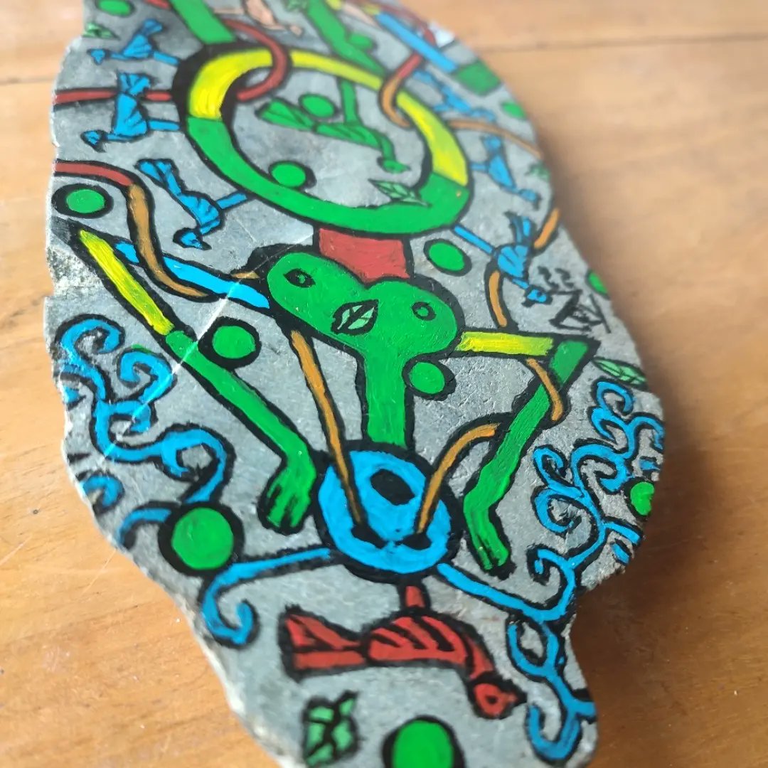 KOZARTIST's tweet photo. "New Kachin Song #35"
(Jade Series)
Acrylic on Jade stone
4.5" x 9" x 1"
Year:2022
Artist:Ko Z

#kachinART #Kachin #KOZart https://t.co/msOn5Wx4Gk