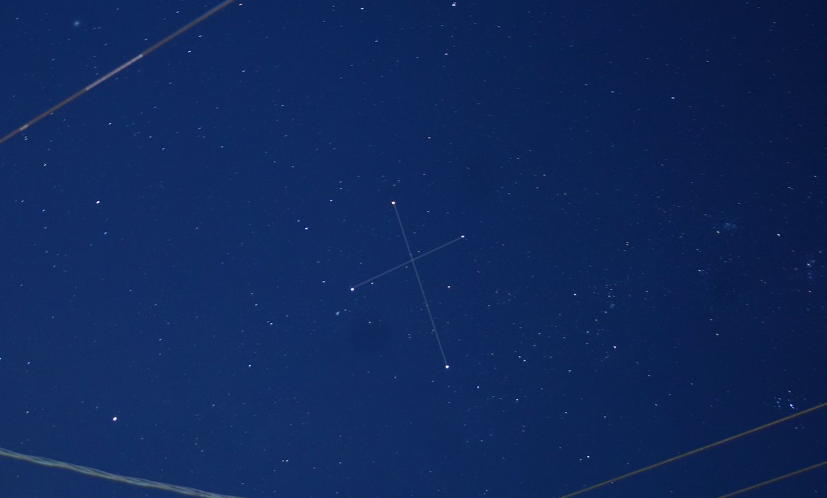 MarvabluesF1's tweet photo. Hello, CRUX!
#astronomy #constelation https://t.co/U1B3cLj26c