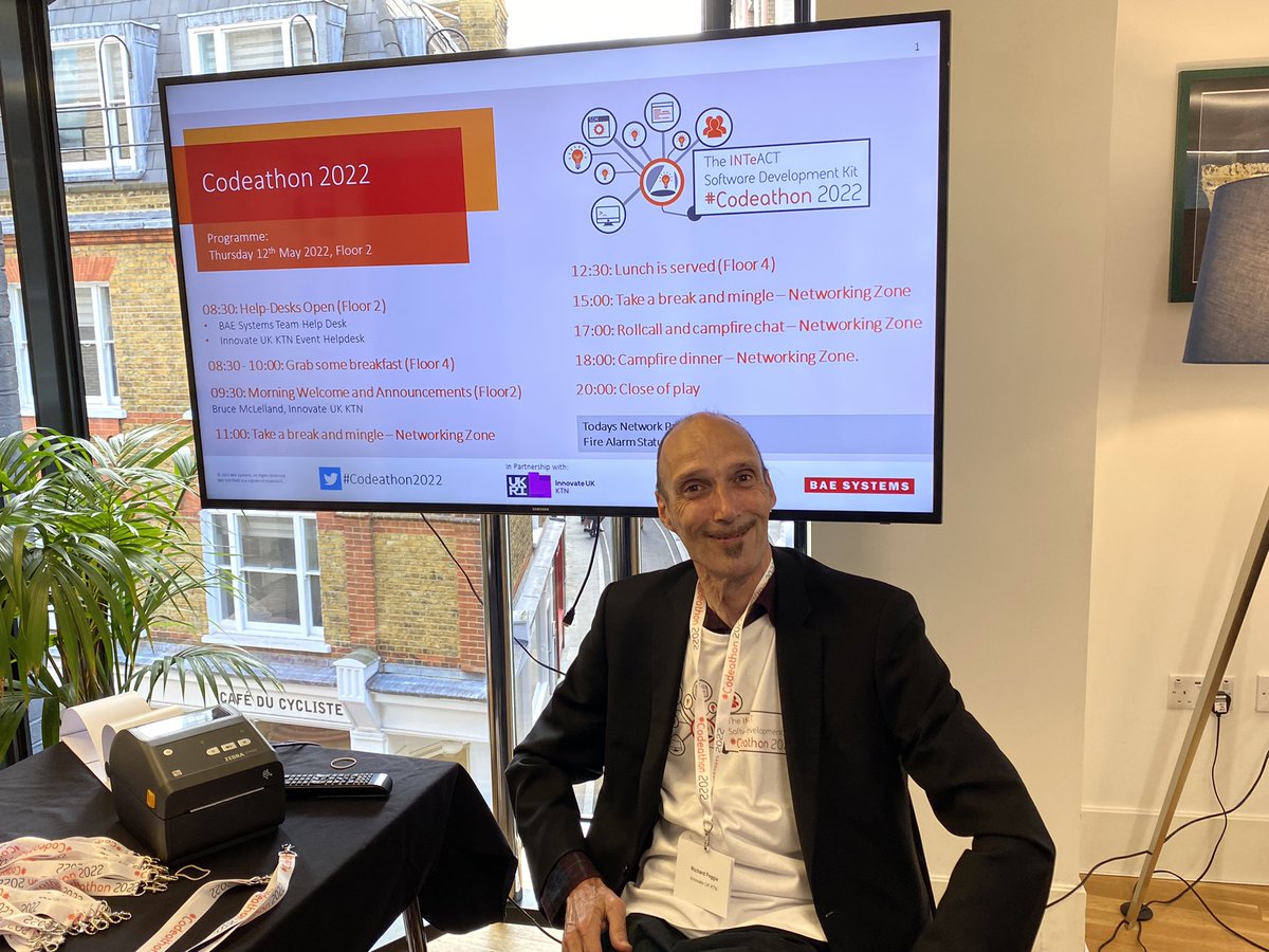 Bruce_McLelland's tweet image. 2 days of coding gets going @BAES_Maritime INTeACT SDK #Codeathon2022.  @KTNUK sector leads in assistance #collaboration