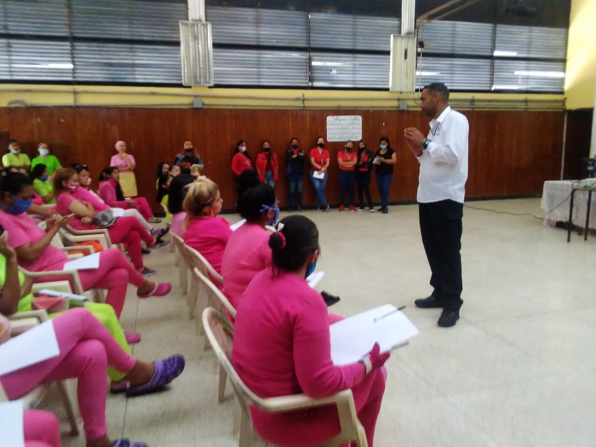 mppsp_vzla's tweet image. 📌 El MPPSP garantiza el derecho a la educación de la población privada de libertad:  En alianza con la @unesroficial, más de 100 mujeres de los centros de formación INOF y Crisálida, inician estudios de 3° y 4° nivel, con la comunidad de aprendizaje de estudios abiertos.