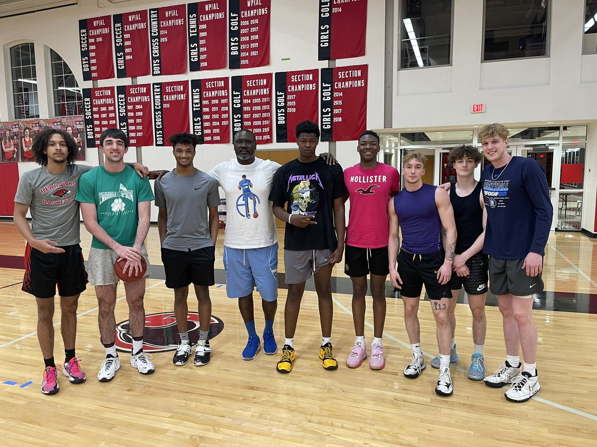 Few of my college guys, I was a little emotional seeing this guys last night and chatting a little before they picked up games. Rocco is up next