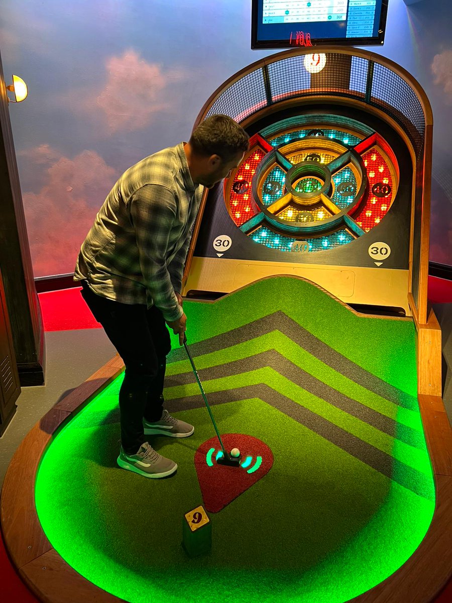 climbcs_ie's tweet photo. Presentations done - time for Crazy Golf! 🏌️⛳😆

@PuttshackUK @citrix @CitrixPartners #citrixfieldkickoff #citrixpartners #puttershack #channelpartners https://t.co/wrPQEnQOcu