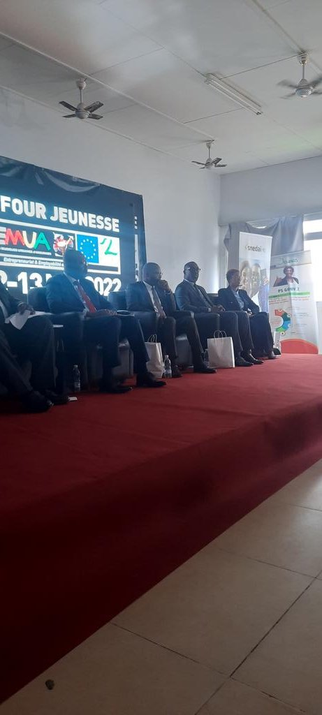 MeAdamaKamara's tweet photo. [Instant FEMUA]

Je participe ce jour à une conférence denommée "CARREFOUR JEUNESSE" à l'INJS d'Abidjan, sur l'entrepreneuriat et l'employabilité des jeunes en Côte d'Ivoire. 
#maitrekamara
#MEPSCI
#femua2022 https://t.co/w0dU0786A2 https://t.co/mZDjgiqkyy