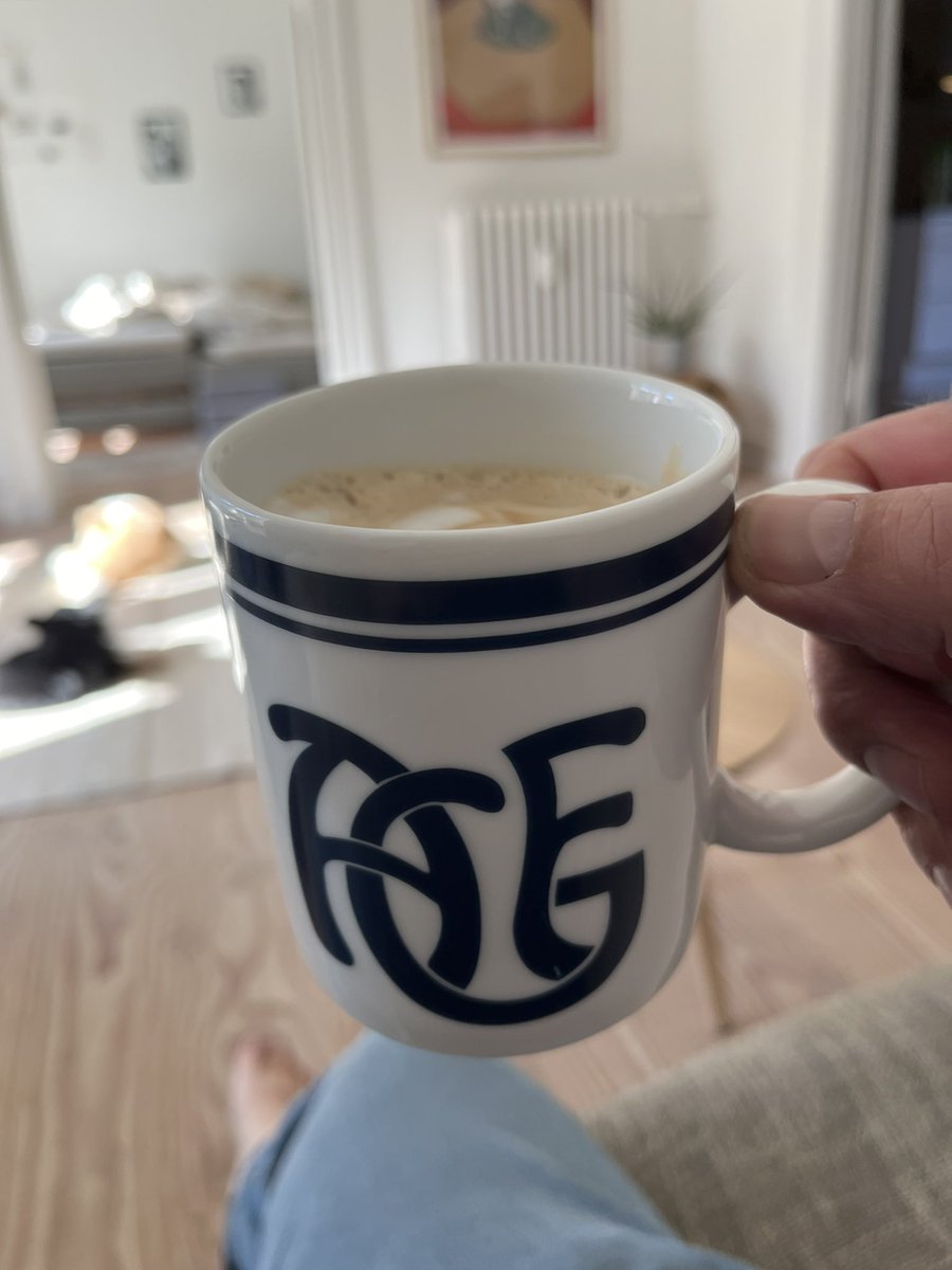 FreddyKirszner's tweet photo. Bedre sent end aldrig! #KampKoppen #ViSkalFandenGalmeHaTrePoint #Sejr #LetFuckingGo #Overlevelse #ildiøjne #ultratwitteragf #KSDH #Tossehjørnet🤍💙🦆 https://t.co/5Xd5oYw6kr