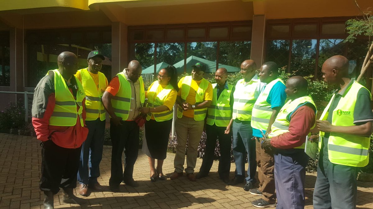 NSSF_ke's tweet photo. Boda Boda leaders from five sub-counties of Vihiga County consulting with the NSSF Team led by PR and Communications Manager, Dr. Christopher Khisa and Ag. Manager Registration and Collections, Evans Ombui. This was during the Haba Haba sensitization at Chavakali Market. https://t.co/Yvd6tmUK1H