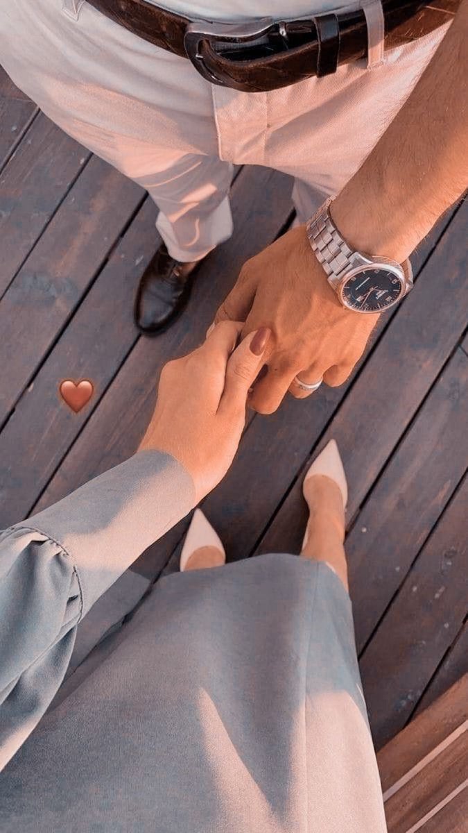 ”من يحبك يرى فيك جمال لا تراه انت في نفسك.“♥️