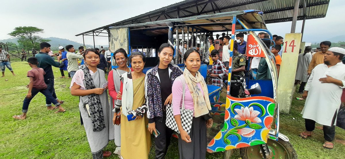 ahcisylhet's tweet photo. The new #BorderHaat at Bagan Bari(Sunamganj) - Ryngku (East Khasi Hills District), Meghalaya, one of the three Border Haats inaugurated by the Hon’ble PMs of India and Bangladesh in March 2021, was operationalised today. Hon’ble Sunamganj-5 MP Mr Manik graced the occasion. 1/2 https://t.co/4HiUsL63m4