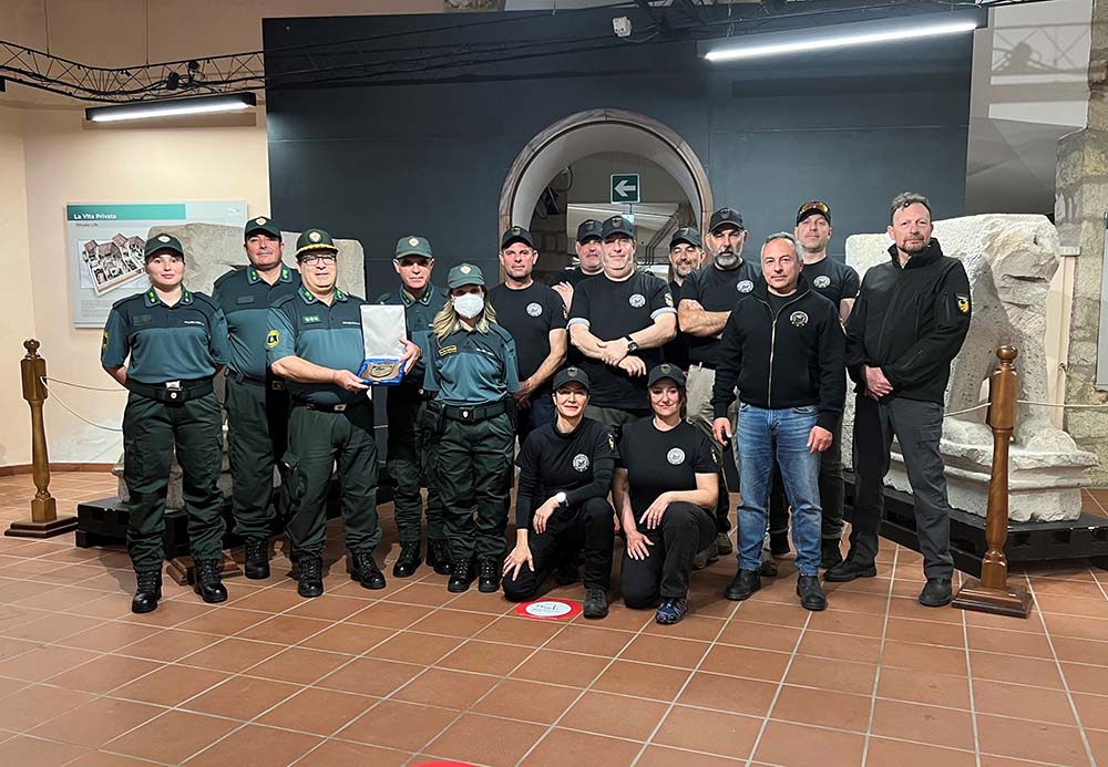 NazionaleEndas's tweet photo. Domenica 8 maggio si è svolto nel Comune di Sant’Antioco, Sardegna, il #SardiniaChallenge, gara di #TiroDinamico.
La competizione ha visto trionfare Marcello Valdes, eccellente tiratore dell’Arma dei #carabinieri https://t.co/QMDccTczR3