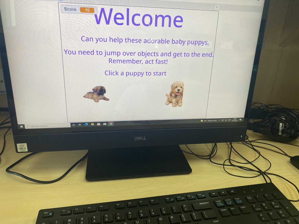 KLASS_Computing's tweet image. Y4 proudly testing their own Scratch games & makey makey controllers. Game on! 🎮👨🏻💻👩💻👾