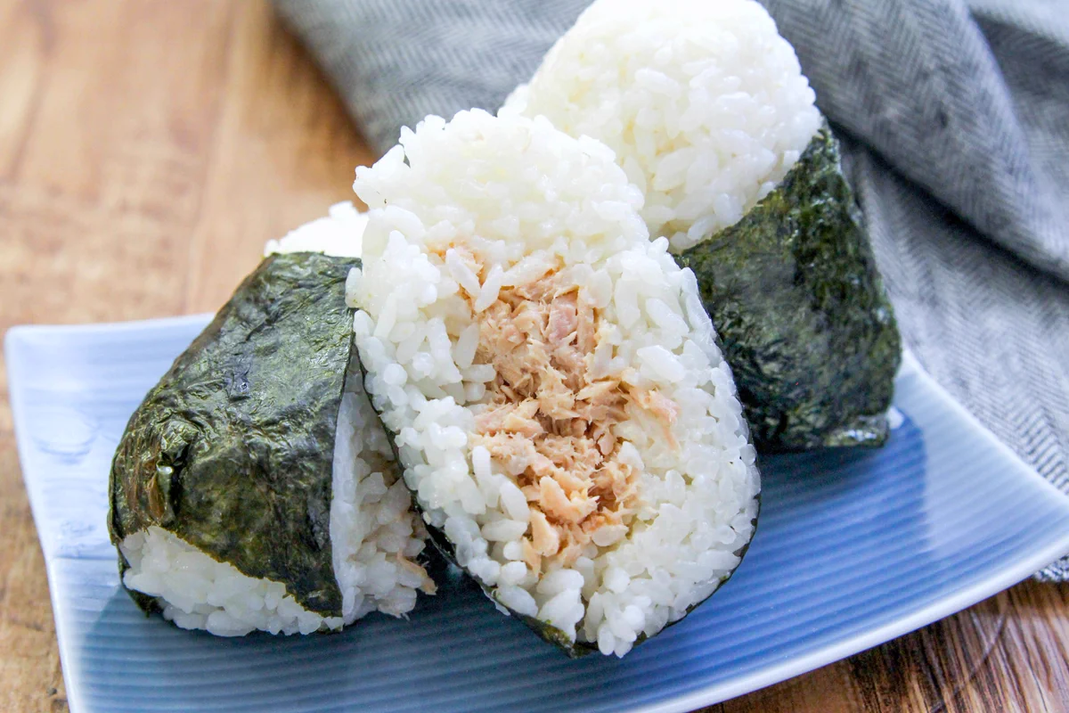 いくつでも食べたくなる！ツナマヨ無限おにぎり。