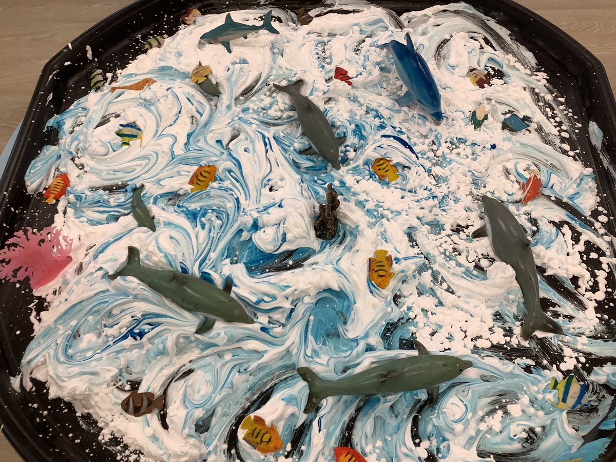 StainesPrepNurs's tweet photo. #StainesPrepSunflowers this week we have been reading the Story “Tiddler” by Julia Donaldson. We created our own sea out of blue dye and foam. The pupils have had an amazing time. #StainesPrepExplore https://t.co/Yvju1QtdCr