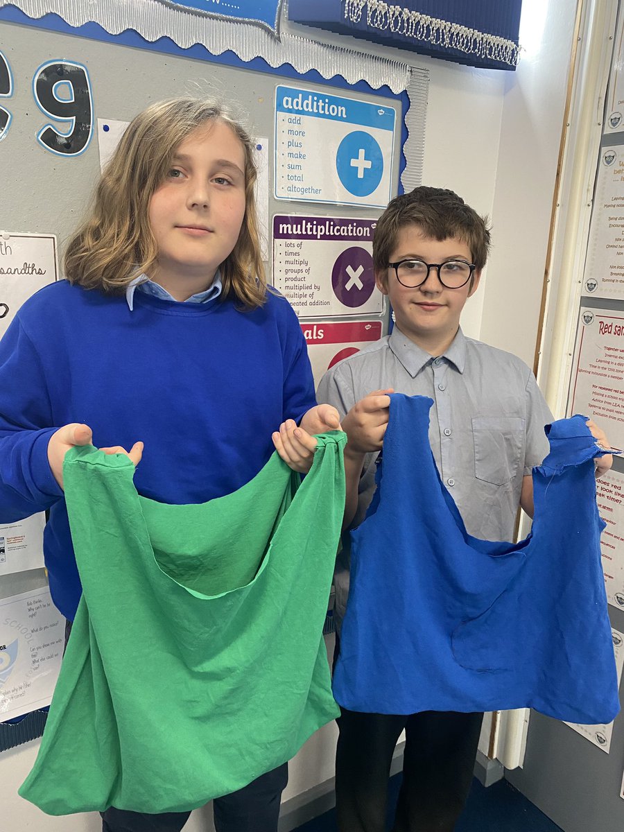 MissCahill7's tweet photo. A bid diolch to @MrsJHudson1  for helping us “up-cycle”our old t-shirts into bags to create junk couture as part of our learning on sustainable and ethical choices. 🪡🧵@MiltonPrimary17 https://t.co/HDvMt7puIO
