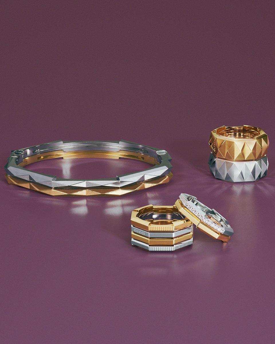 Bringing individuality to the fore through unique stacks of 18kt gold fine jewelry, #GucciLinkToLove is presented in portraits envisioned by #AlessandroMichele and captured by #AngeloPennetta. Art director #ChristopherSimmonds. Discover more on.gucci.com/LinkToLove_ #GucciJewelry