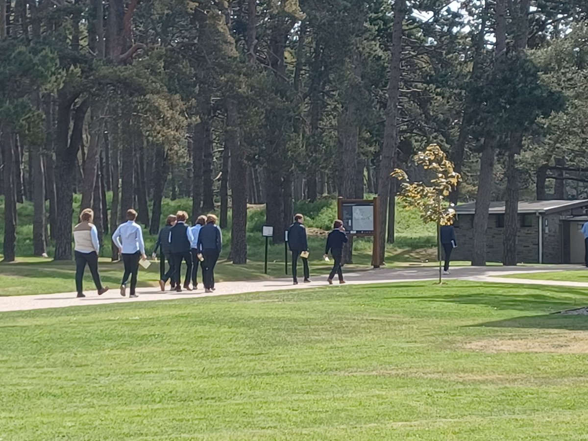 bart_debeer's tweet photo. Splendid day to take our 5th Year to Notre Dame de Lorette and Vimy Ridge Memorial.
#learningonlocation
#LestWeForget https://t.co/CP9ofLBVcv