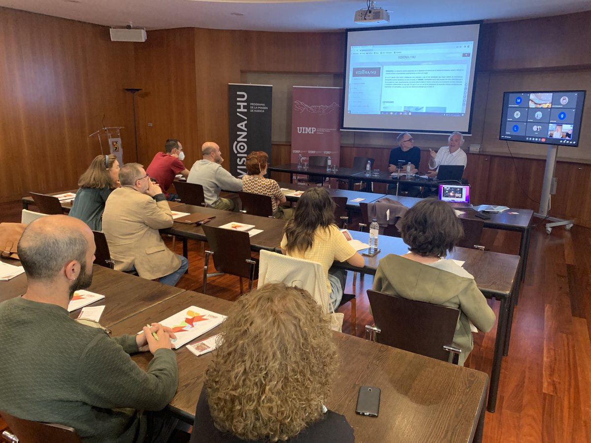 Ha comenzado el curso 'La ilusión del turismo. Narrativas del viaje y su representación y pensamiento en las prácticas artísticas contemporáneas', ofrecido por la UIMP y la <a href="/DPHuesca/">Diputación de Huesca</a> en el marco de Visiona Huesca. 👁‍🗨