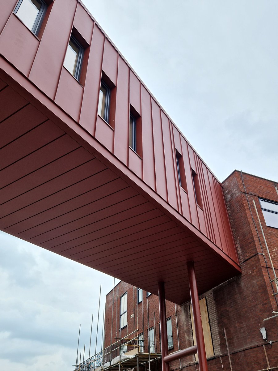 MurphyPhilipps's tweet photo. Murphy Philipps are very pleased to see the new connection bridge in place as part of the rehab ward extension and remodelling at Epsom General Hospital.
@epsom_sthelier
@willmottdixon
#Artelier

#healthcarearchitecture #architecture #connectionbridge #epsomgeneralhospital https://t.co/ZPaRT1JHMt