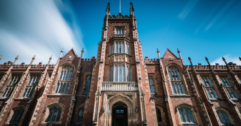 QUBelfast's tweet photo. 84% of our research has been assessed as world-leading or internationally excellent. Here are just some of the highlights. (UK rankings)

🔴 Joint 1st: #Agriculture, #Veterinary &amp; #FoodSciences.
🔴 4th: #Health &amp; #BiomedicalSciences.
🔴 8th: #Law.

#LoveQUB #REFResults #REF2021