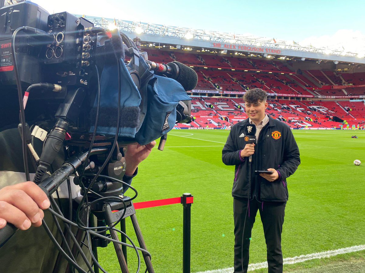 Ben_Ibson's tweet photo. Congratulations to Travis Binnion and his team, #MUFC crowned #FAYouthCup Champions for a record breaking 11th time. 

What a group of players &amp; coaching staff, it’s been a real pleasure to work closely with everyone throughout the season &amp; enjoy the journey.

Class of ‘22 👏🏼🏆👏🏼 https://t.co/ncyePhhOid