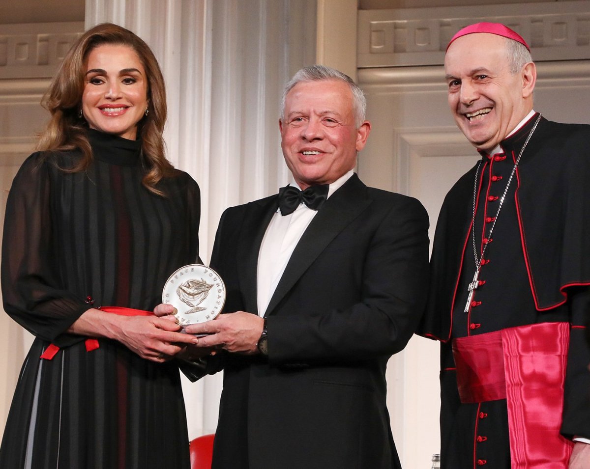 CatholicShareC's tweet photo. Jordan’s royal couple receives Path to Peace Award from Vatican foundation https://t.co/TgLI48aLOZ #CatholicNewsService #ChurchintheMiddleEast https://t.co/2NxaF2M9nS