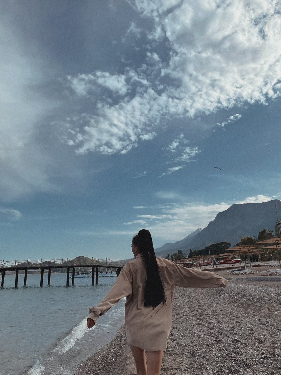MARIIAM1T's tweet photo. #Dance #sea #Nft #NFTCommunity #NFTs #sky 
😋 https://t.co/deR0zneZNm