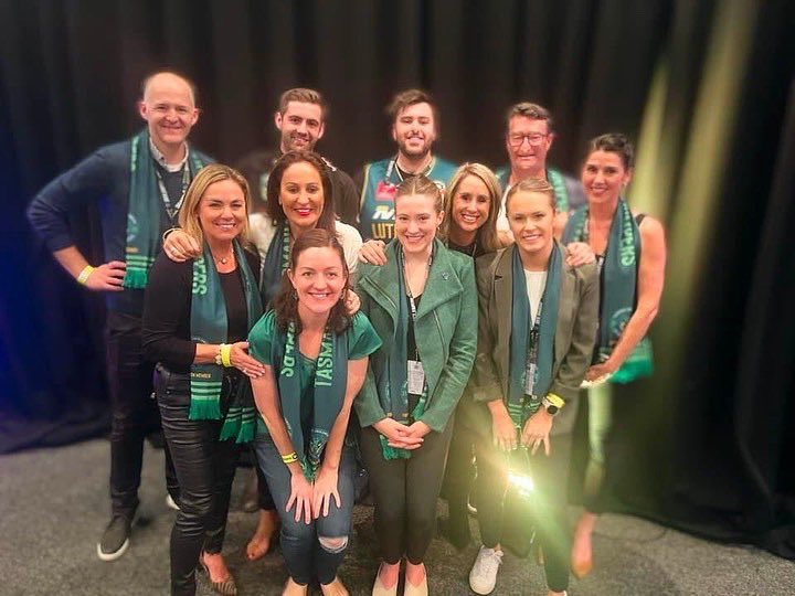 jacksoward's tweet photo. 14 @NBL Blitz games
14 @JackJumpers games
9 @NZBreakers games
2 Finals
Fair to say we’ve had a fair chunk of basketball in Tassie for year 1!
Heck of a group on and off court and very privileged to be a part of this club. And to our fans, best in the league! 💚🐜 #march https://t.co/u71hvTuALM