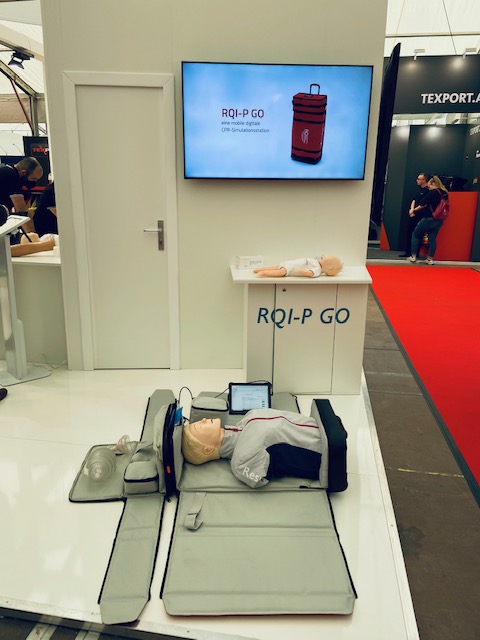 Wir haben einige spannende Produkt-Neuigkeiten an unserem Stand auf der RETTmobil 2022! Kommt vorbei und wir zeigen euch den neuen Resusci Junior QCPR mit Intubationskopf, RQI Go, Monitor by Laerdal und vieles mehr! cdn.laerdal.com/downloads/f652…​
#helpingsavelives #RETTmobil2022