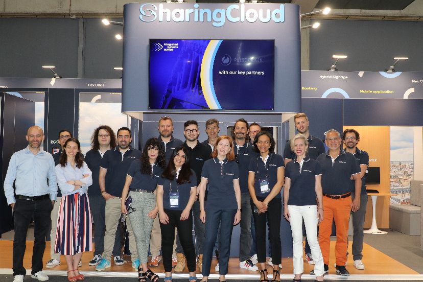 SharingCloud tweet media