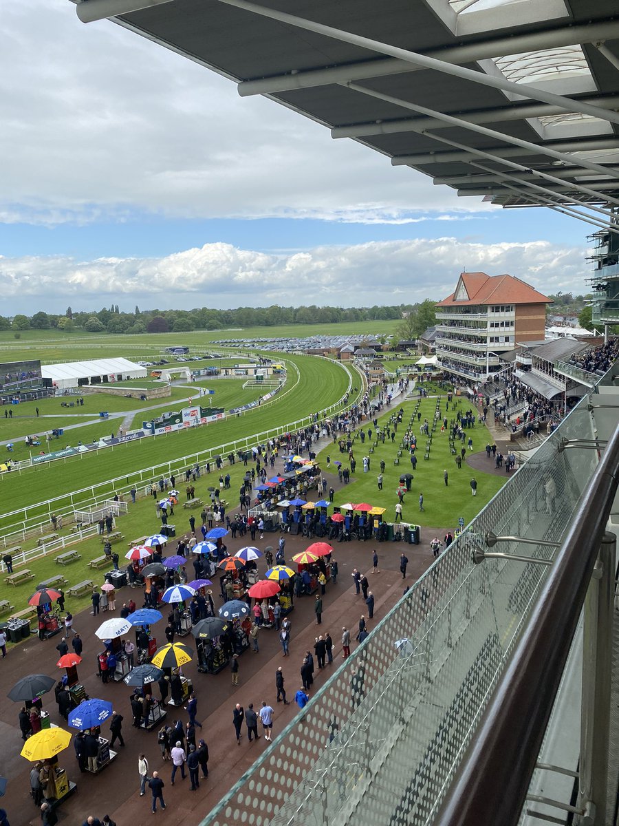 careersinracing's tweet photo. Some more 📸 from @yorkracecourse #DanteFestival #Careers #ExploreDay https://t.co/ndboL25yE6