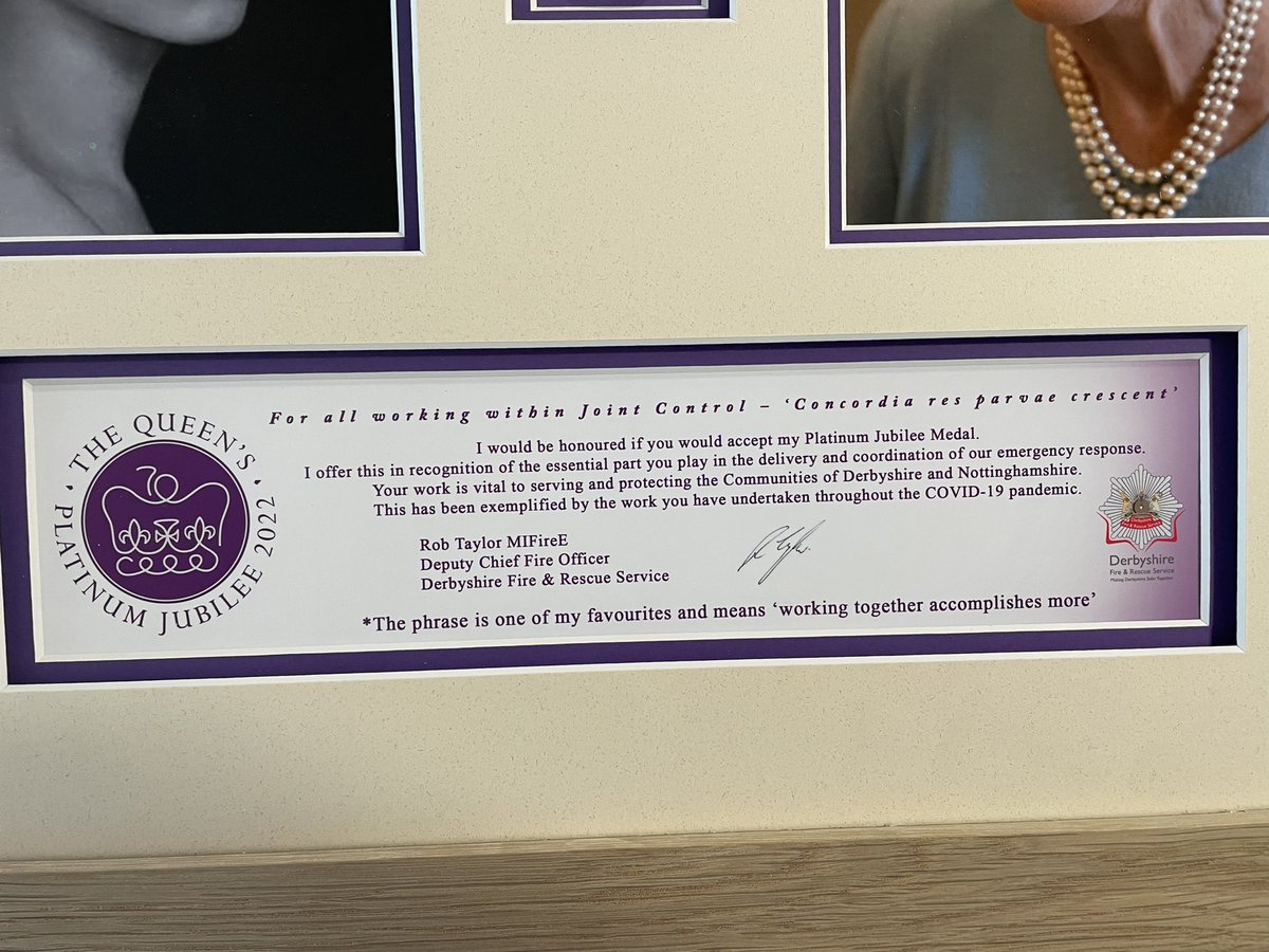 1/2 Sadly the #queensjubileemedal is not extended to Fire Control staff. ☹️.. this has been a massive bone of contention for me. However this morning our dep @DCFORobTaylor surprised myself & all my WMs with his own personal medal. Totally overwhelmed, humbled & honoured …