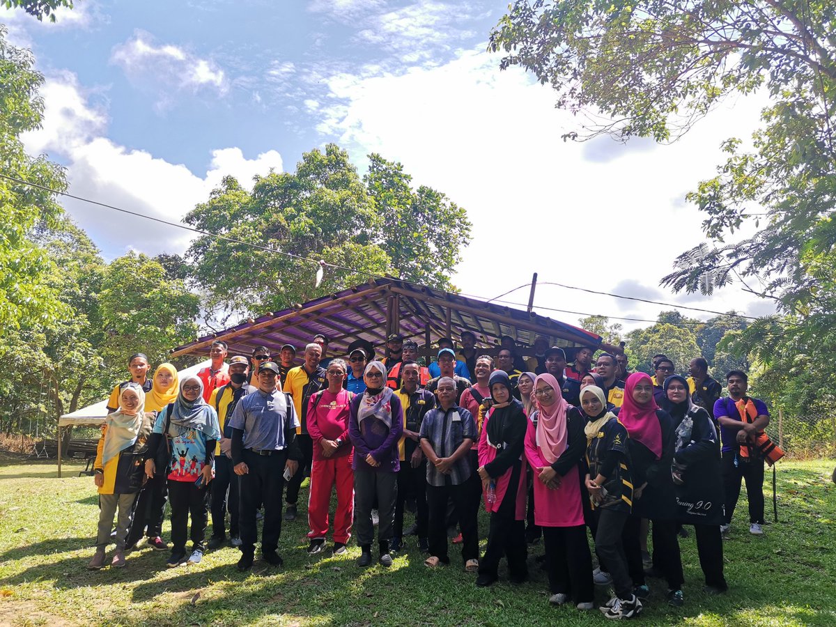 PROGRAM LAWATAN KERJA JKR PAHANG KE KUALA KENONG, LIPIS BERSAMA YH DATO' PENGARAH KERJA RAYA NEGERI PAHANG.
<a href="/JKRPAHANG/">JKR PAHANG</a>
