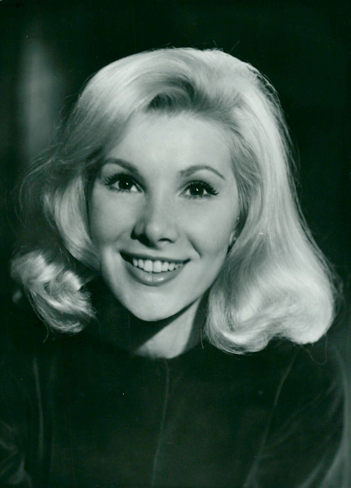  Happy 85th Birthday to Susan Hampshire. She won three Emmy Awards in the 1970 s. 
