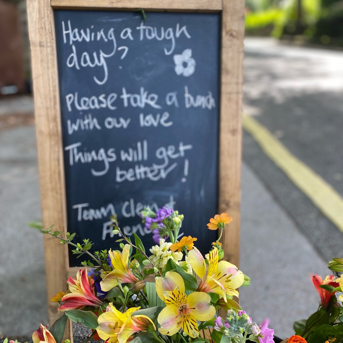 ClemsGardenHQ's tweet photo. [Thread continues] Just drop us an email to kindnessfund@clemsgarden.co.uk ; giving us a couple of days notice and we’ll do our best to help 💚
#AReasonToKnock #CommunityIsFamily #OurNeighbours #YouAreNotAlone #KindnessMatters #Kirklees #Huddersfield #Lindley #ClemsGarden https://t.co/QgoiJ1azbI