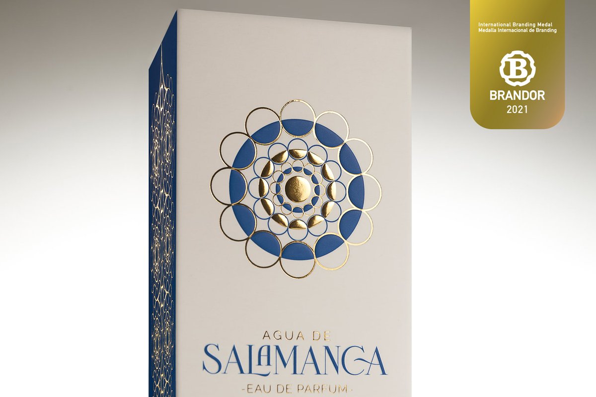 salvidesign's tweet photo. ¡Estamos de celebración en el estudio!
Nos han premiado nuestro diseño de #AguadeSalamanca/@Margarabrand entre los mejores trabajos de branding internacional. Tanto a nivel de diseño y experiencia de marca, como de diseño de packaging.
¡Un 2x1! @veredictas #MedallaBrandor #Awards https://t.co/agLS5Exofl