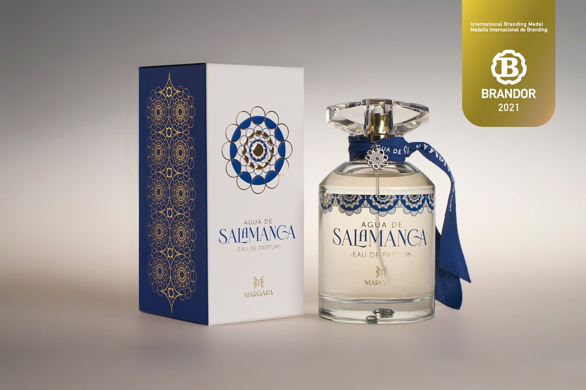 salvidesign's tweet photo. ¡Estamos de celebración en el estudio!
Nos han premiado nuestro diseño de #AguadeSalamanca/@Margarabrand entre los mejores trabajos de branding internacional. Tanto a nivel de diseño y experiencia de marca, como de diseño de packaging.
¡Un 2x1! @veredictas #MedallaBrandor #Awards https://t.co/agLS5Exofl