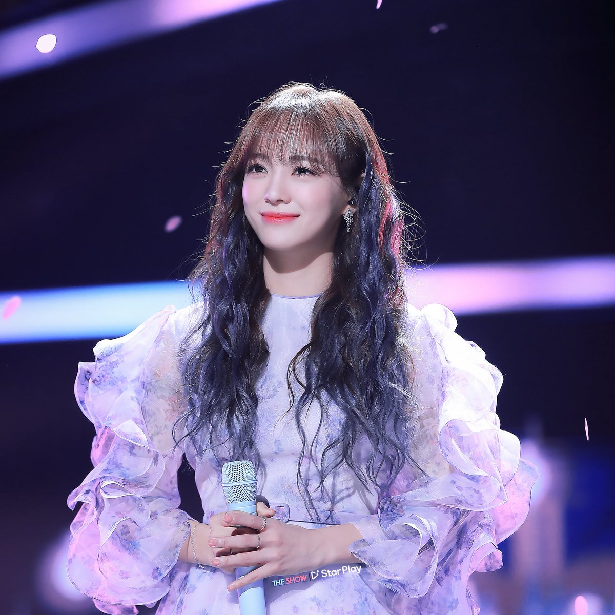hyojeongdiary's tweet photo. — idols, former idols in #BusinessProposal 

Ahn Hyoseop(Kang Taemoo) - One O One[2015-2019] 

Kim Sejeong(Shin Hari) - I.O.I [2016-2017], gugudan[2016-2020], Soloist[2016-present] https://t.co/9ji5YQGYiT