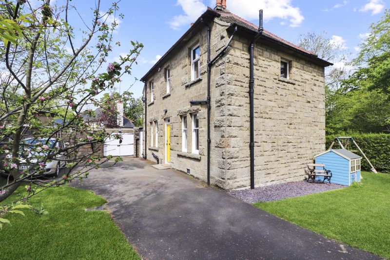 Our family home is up for sale: bit.ly/3PetpV4

#edinburgh #westlothian #property