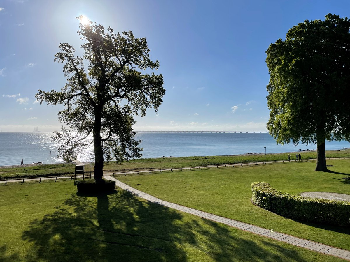 DanskeEG's tweet photo. Årsmødet 2022 er rundet af. Seje elever, stærke debattører, vilde visioner og selskab i topklasse. Vi har kun tilbage at sige tusind tak for jeres store engagement og lyst til at deltage i hele programmet.

Kom godt hjem. Vi ses igen den 26.-27. april 2023 #DEG22 #uddannelse https://t.co/R4S8ea9d6u