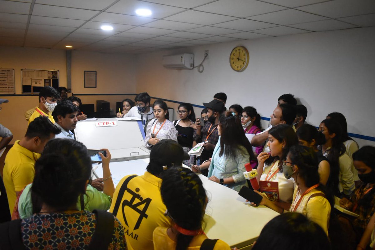 JCBoseUST's tweet photo. To provide practical knowledge of the functioning of newspaper industry to the media students, the Department of CMT of @JCBoseUST organized an Industrial visit for students to the Printing Press of Dainik Bhaskar in Panipat. https://t.co/cwOlWKeRd1