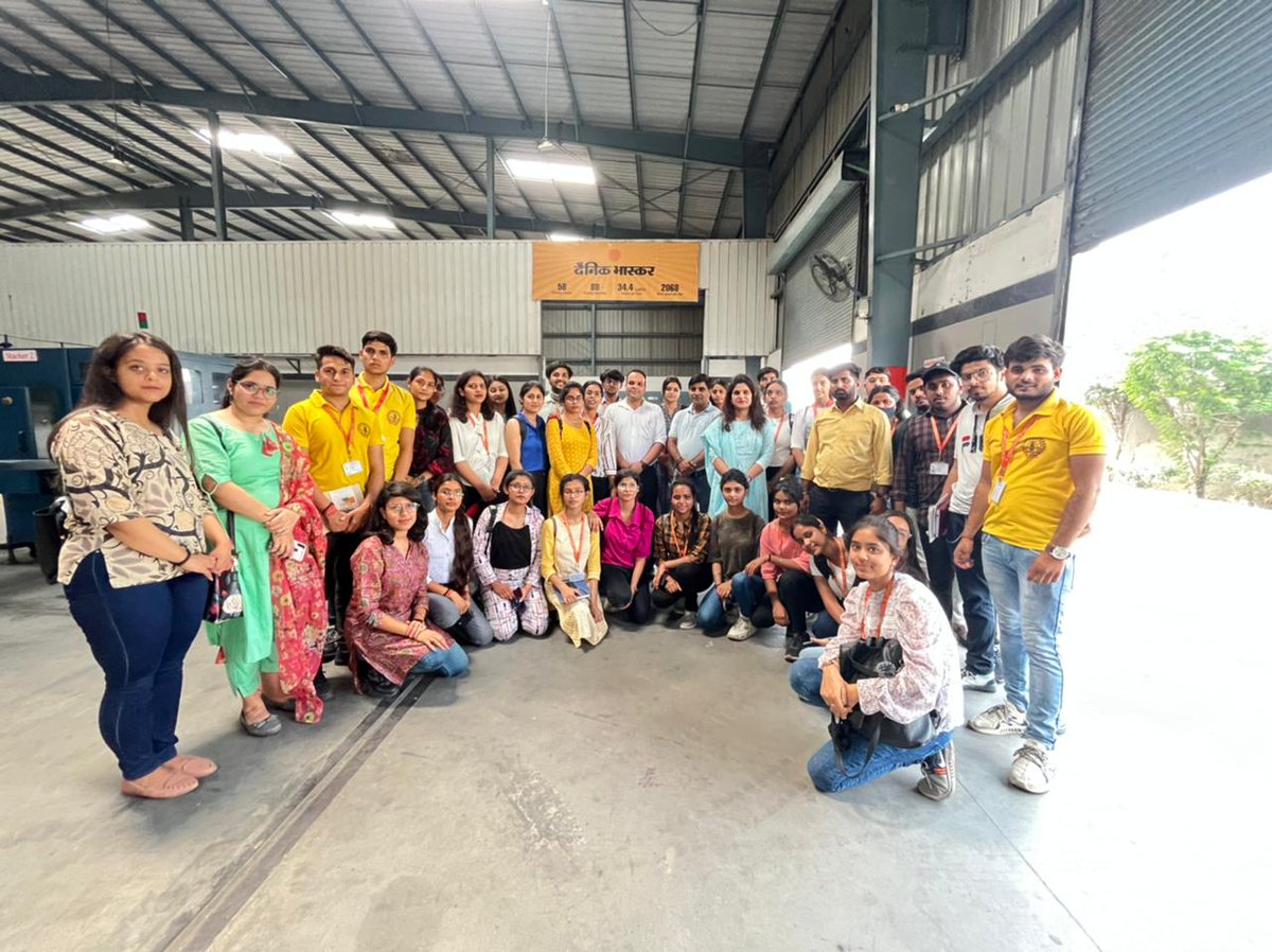 JCBoseUST's tweet photo. To provide practical knowledge of the functioning of newspaper industry to the media students, the Department of CMT of @JCBoseUST organized an Industrial visit for students to the Printing Press of Dainik Bhaskar in Panipat. https://t.co/cwOlWKeRd1