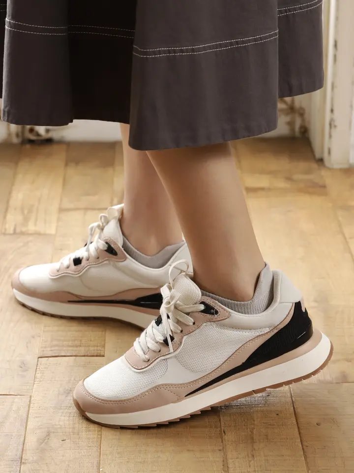 靴下屋 ルミネ池袋店 Recommended Item かかとの摩擦から守ってくれ 靴擦れ防止にとってもおすすめな スニーカーソックスたち 薄手の綿素材で暖かい時期もさらっと快適に履いていただけます アキレスガードベタスニーカー用ソックス 770 靴下屋 ルミネ池袋店 Recommended Item かかとの摩擦から守ってくれ 靴擦れ防止にとってもおすすめな スニーカーソックスたち 薄手の綿素材で暖かい時期もさらっと快適に履いていただけます アキレスガードベタスニーカー用ソックス 770