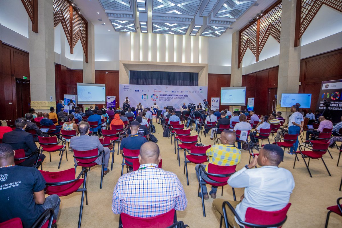 Afruturist's tweet photo. Presenting the Tanzania Fintech Landscape at #IWTz2022 #InnovationWeek2022  Our fintech ecosystem grows fast with few obstacles to overcome. Thank you, @UNCDFdigital TZ, for the opportunity to share my 2 cents. Great days ahead with @PesaTechAfrica Accelerator. @VenturesSahara https://t.co/d9Cbl7NZwI