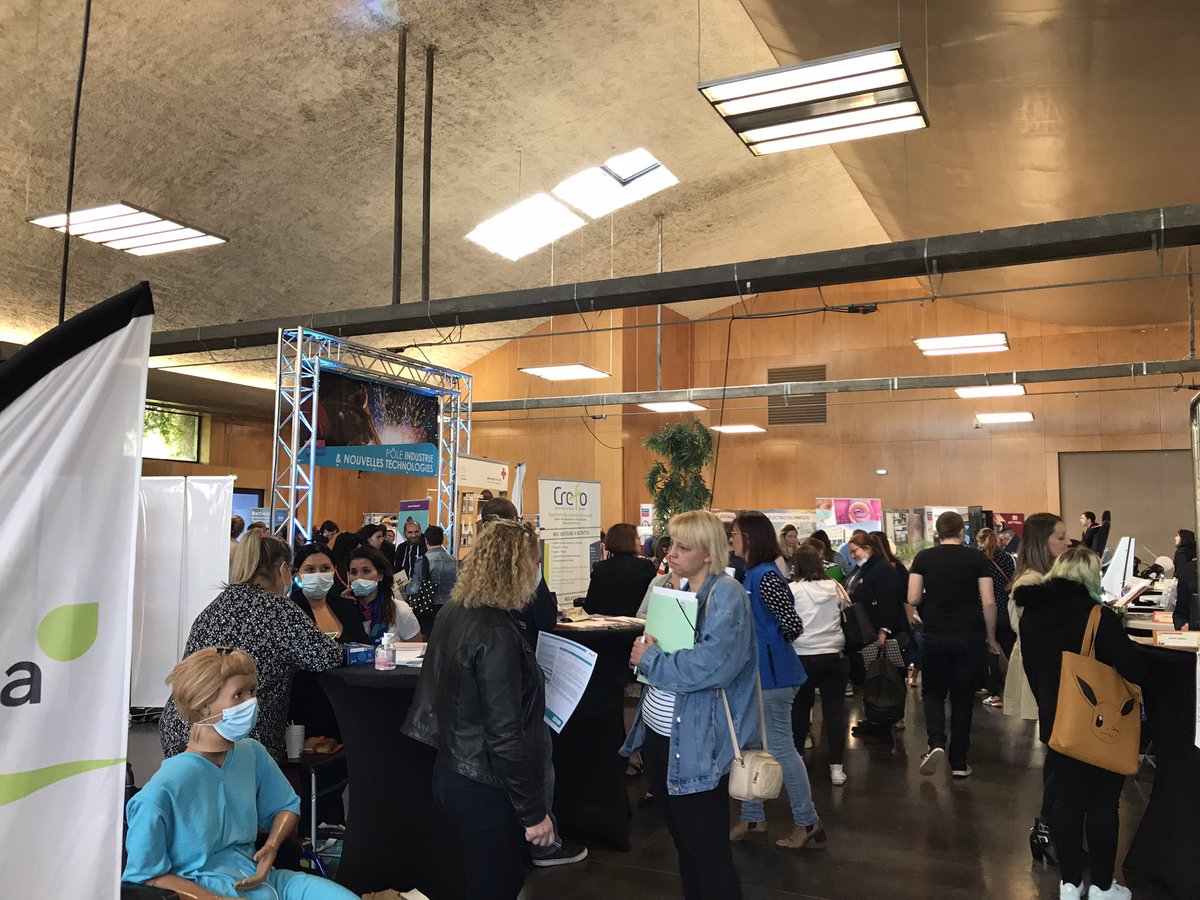 #poleemploi Calais est au Forum Gambetta aujourd’hui auprès des entreprises et des organismes de formation qui recrutent. 🙏 à La Fabrique Défi pour l’organisation